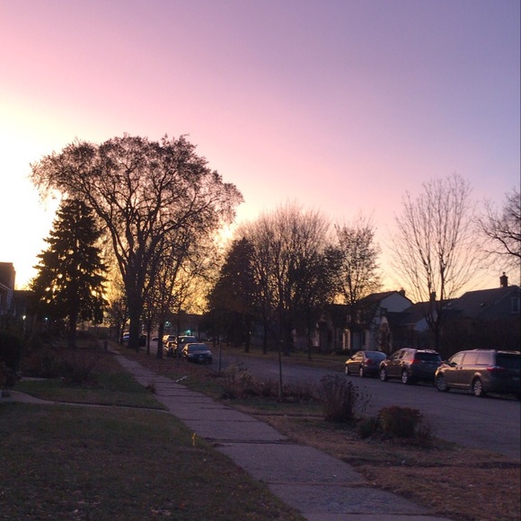 Meet your Posher, Cindy - Picture 1 of 1